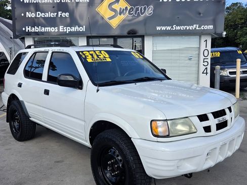 Used 2003 Isuzu Rodeo S RWD image 1