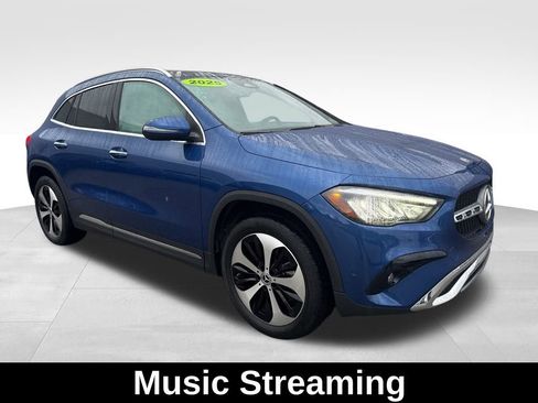 Used 2025 Mercedes-Benz GLA 250 4MATIC image 7