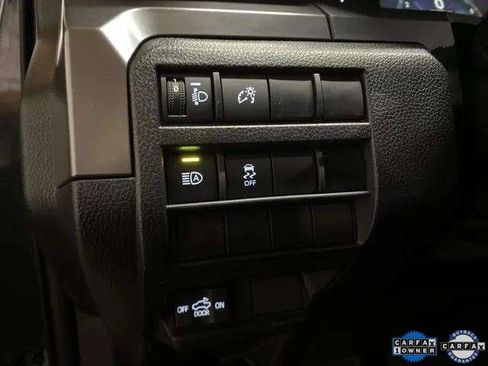 Used 2025 Toyota Tacoma SR5 image 30