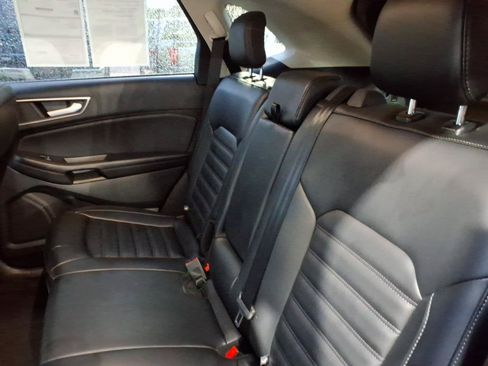 Used 2024 Ford Edge SEL AWD/4WD image 12