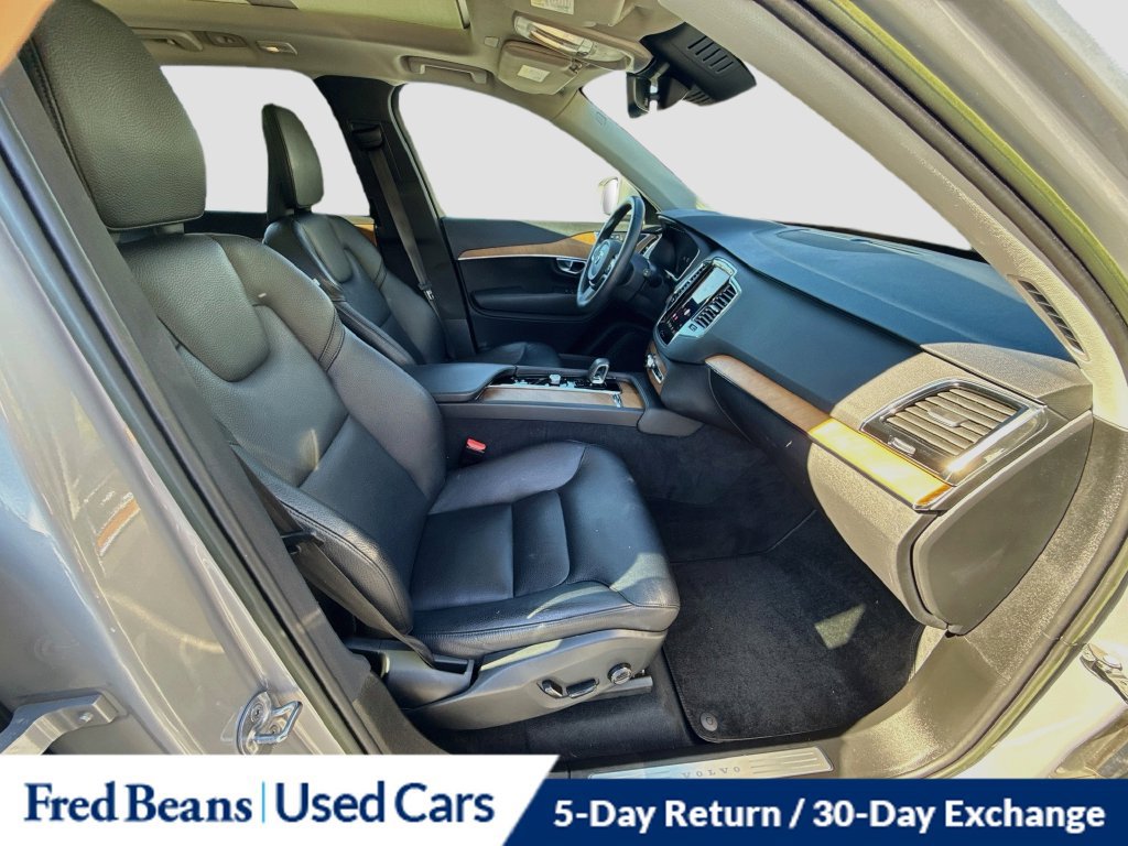 Used 2023 Volvo XC90 B6 Plus AWD/4WD image 35