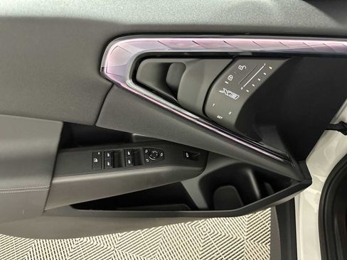 Used 2025 BMW X3 xDrive30i w/ Premium Package image 11