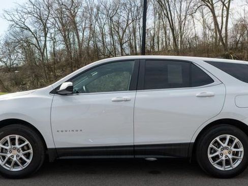 Used 2024 Chevrolet Equinox LT FWD image 9