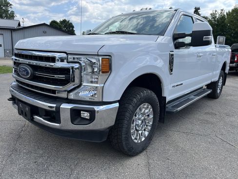 Used 2020 Ford F250 Lariat w/ Lariat Value Package AWD/4WD image 2