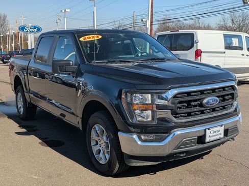 Used 2023 Ford F150 XLT image 3
