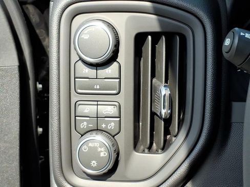New 2026 Chevrolet Silverado 2500 Custom w/ Custom Value Package AWD/4WD image 18