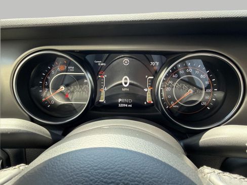 Used 2021 Jeep Wrangler Unlimited Sport AWD/4WD image 30