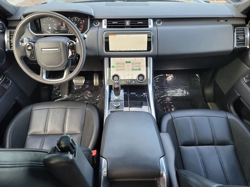 Used 2022 Land Rover Range Rover Sport HST image 11