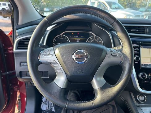 Used 2018 Nissan Murano SV FWD image 17