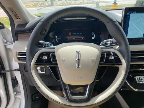 New 2025 Lincoln Corsair Reserve w/ Jet Appearance Package image 30