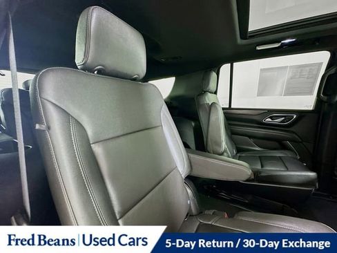 Used 2022 Chevrolet Suburban LT w/ LT Signature Plus Package image 30