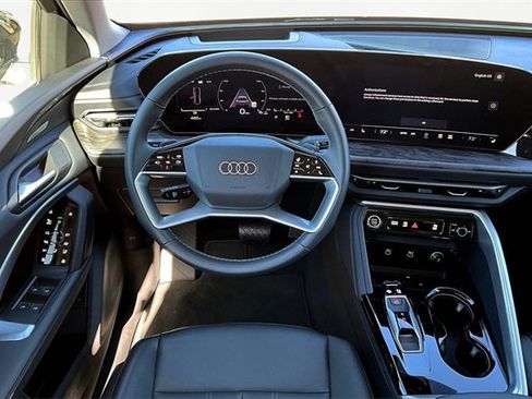 Used 2025 Audi Q5 Premium Plus w/ Premium Plus image 5
