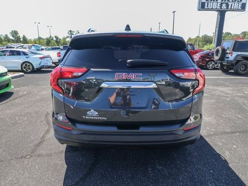 Used 2020 GMC Terrain SLE w/ Driver Convenience Package image 8