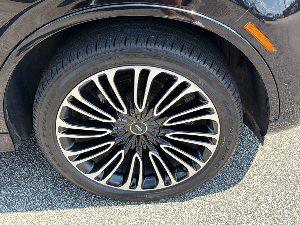 Used 2020 Lincoln Aviator Black Label w/ Dynamic Handling Package AWD/4WD image 12