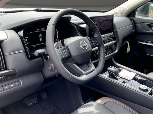 New 2026 Nissan Pathfinder Platinum AWD/4WD image 7