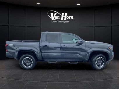 Used 2025 Toyota Tacoma TRD Sport w/ TRD Sport Upgrade Package