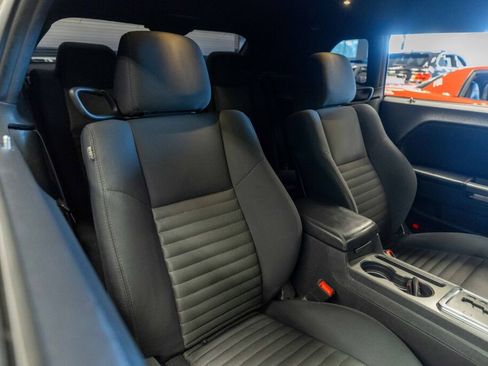 Used 2013 Dodge Challenger R/T w/ Blacktop Pkg image 17