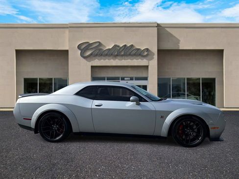 Used 2021 Dodge Challenger R/T Scat Pack RWD image 2