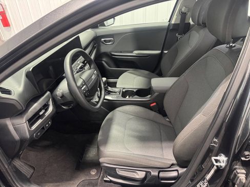 Used 2025 Kia K4 FWD image 10