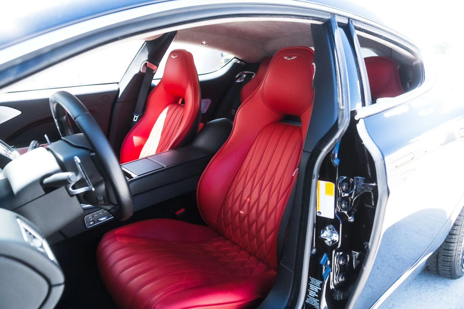 Used 2011 Aston Martin Rapide RWD image 15