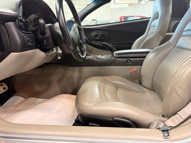 Used 1997 Chevrolet Corvette Coupe w/ Memory Pkg RWD image 8