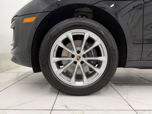 New 2026 Porsche Macan image 16