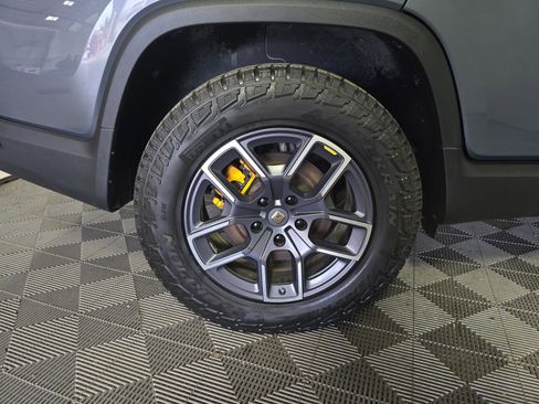 Used 2022 Rivian R1T Launch Edition AWD/4WD image 12