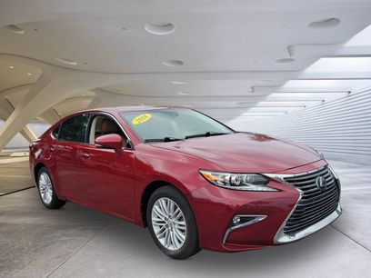 Used 2016 Lexus ES 350 w/ Luxury Package w/Wood Trim