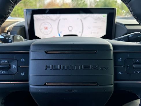 New 2025 GMC Hummer EV 2X w/ LPO, Sport Package image 26