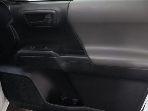 Used 2019 Toyota Tacoma SR RWD image 11