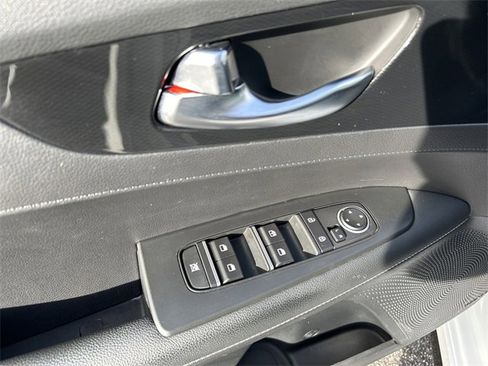 Used 2024 Kia Forte GT-Line w/ GT-Line Premium Package image 18