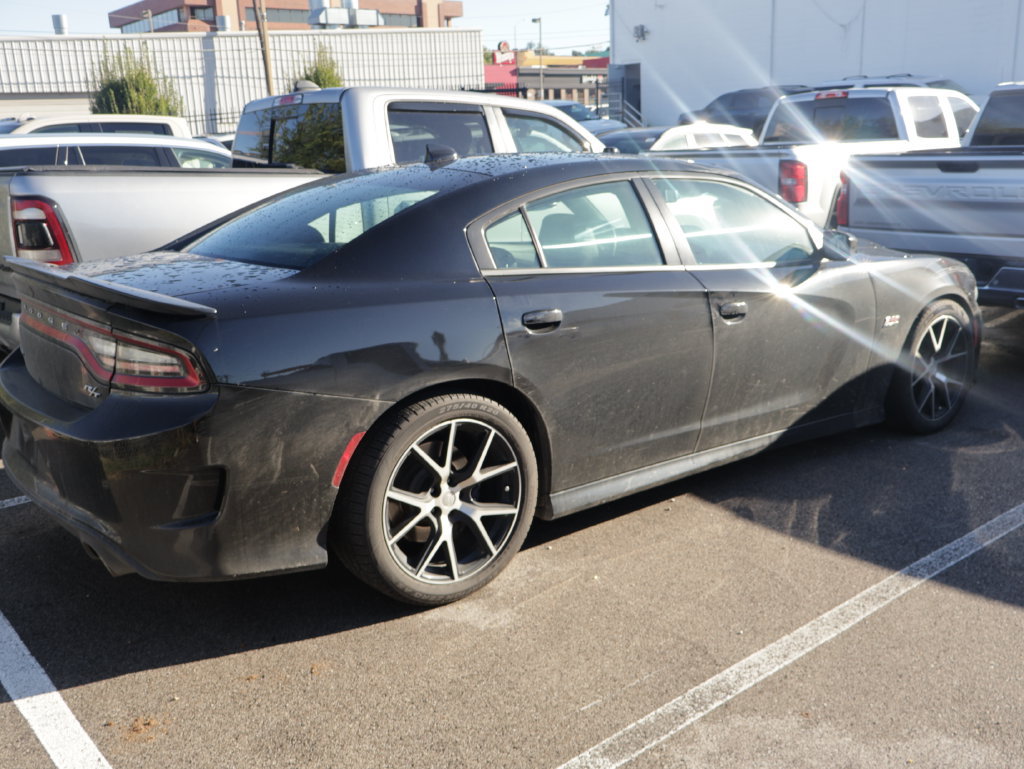 Used 2021 Dodge Charger R/T w/ Plus Group RWD image 5