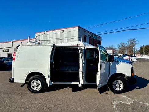 Used 2015 Chevrolet Express 2500 RWD 2500 135 image 5