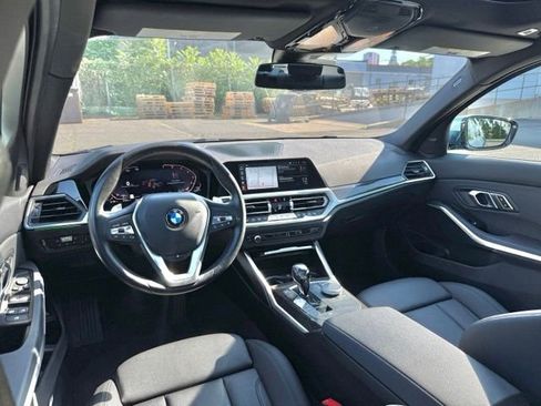 Used 2020 BMW 330i xDrive Sedan w/ Driving Assistance Package AWD/4WD image 16