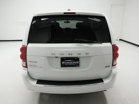 Used 2017 Dodge Grand Caravan SE w/ Power Window Group image 5