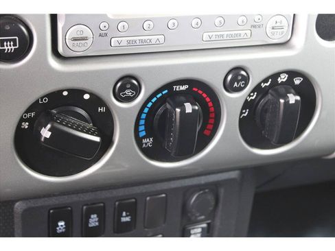 Used 2012 Toyota FJ Cruiser 4WD w/ Convenience Pkg image 25