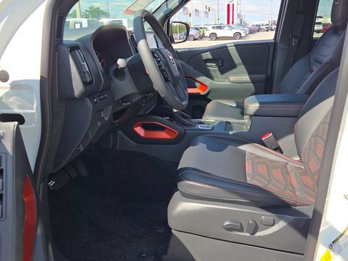 New 2026 Nissan Frontier PRO-4X w/ Pro Premium Package AWD/4WD image 3