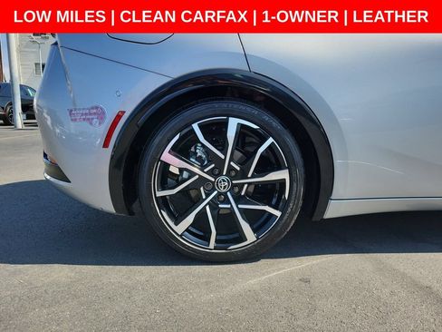 Used 2024 Toyota Prius Prime Premium w/ Advanced Technology Package FWD image 8