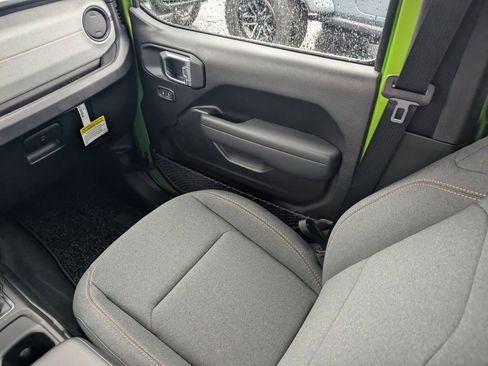 New 2026 Jeep Gladiator Sport AWD/4WD image 16