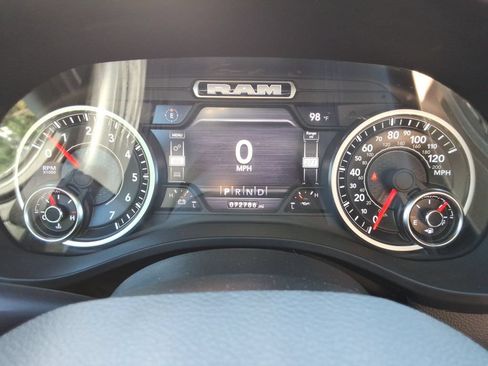 Used 2022 RAM 1500 Big Horn AWD/4WD image 28