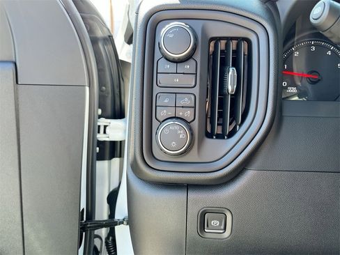 New 2025 Chevrolet Silverado 2500 Custom w/ Custom Value Package image 18