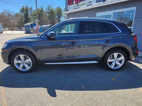 Used 2019 Audi Q5 2.0T Premium w/ Convenience Package AWD/4WD image 8
