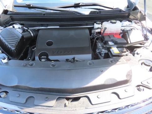 Used 2023 Buick Enclave Avenir w/ Trailering Package, 5000 lbs. AWD/4WD image 13