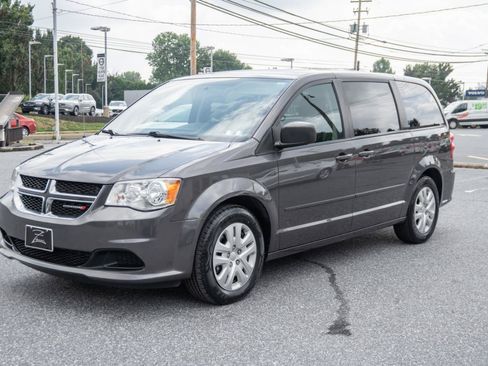 Used 2017 Dodge Grand Caravan SE w/ Power Window Group FWD image 6