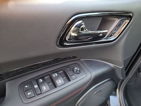 Used 2025 Dodge Durango GT image 17