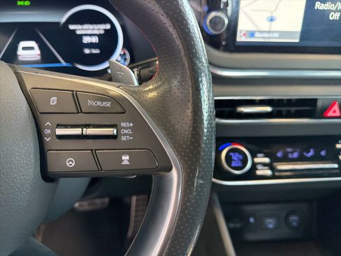 Used 2020 Hyundai Sonata SEL Plus w/ Tech Package image 17