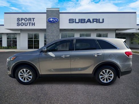 Used 2017 Kia Sorento L FWD image 7