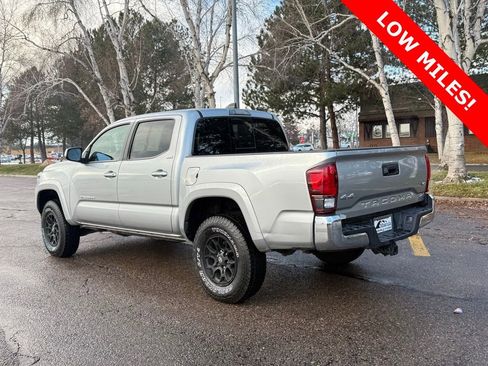 Used 2022 Toyota Tacoma SR5 image 9