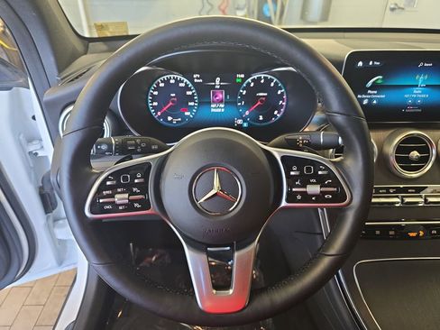 Certified 2022 Mercedes-Benz GLC 300 4MATIC image 19