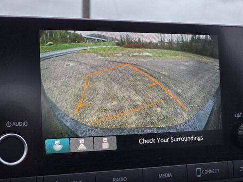 Used 2024 Honda Civic EX image 3